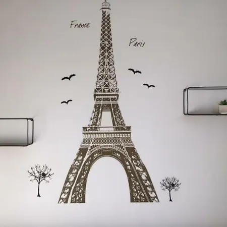 Le Petit Paris Apartament